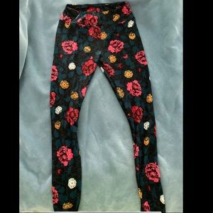 Lularoe one of a kind leggings!!